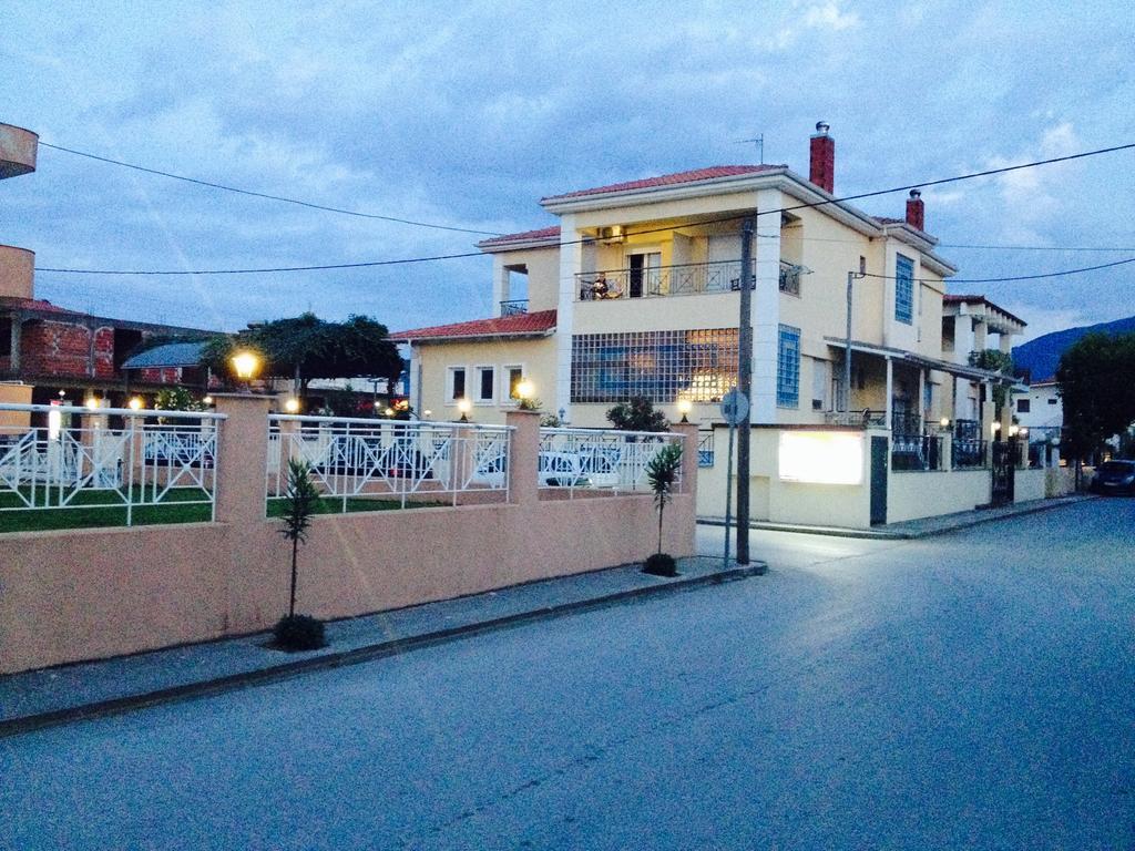 Pfaffenhofen Apartment Врасна Екстериор снимка