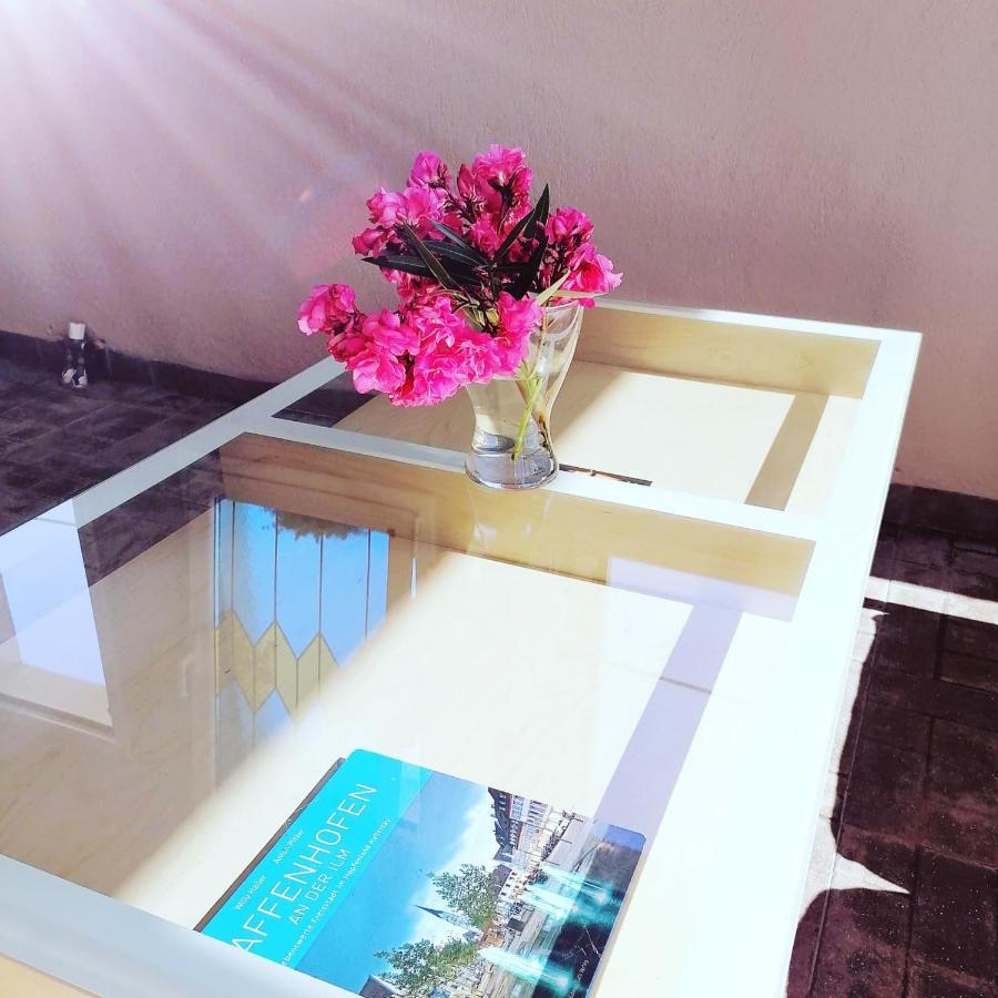 Pfaffenhofen Apartment Врасна Екстериор снимка