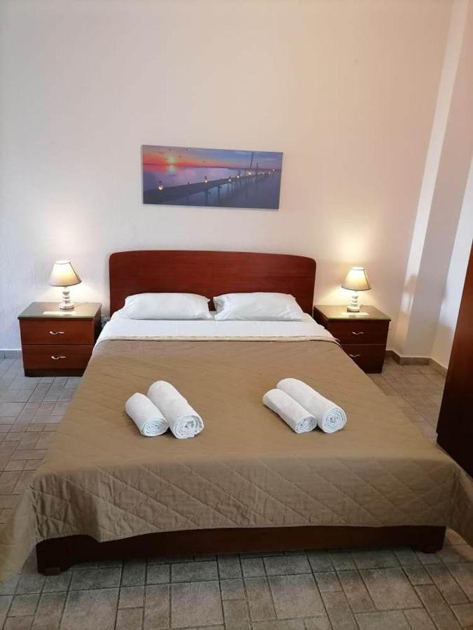Pfaffenhofen Apartment Врасна Екстериор снимка