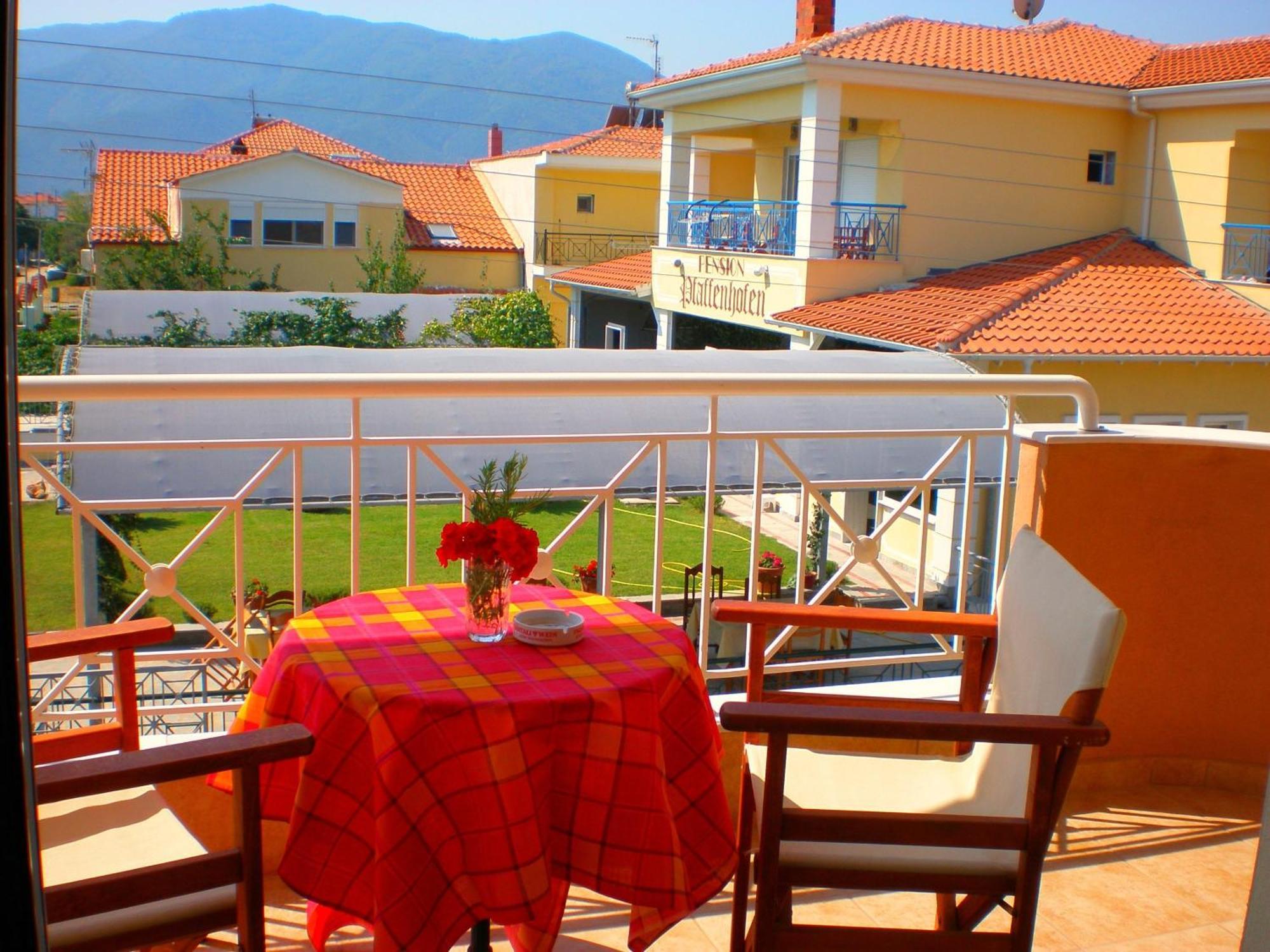 Pfaffenhofen Apartment Врасна Екстериор снимка