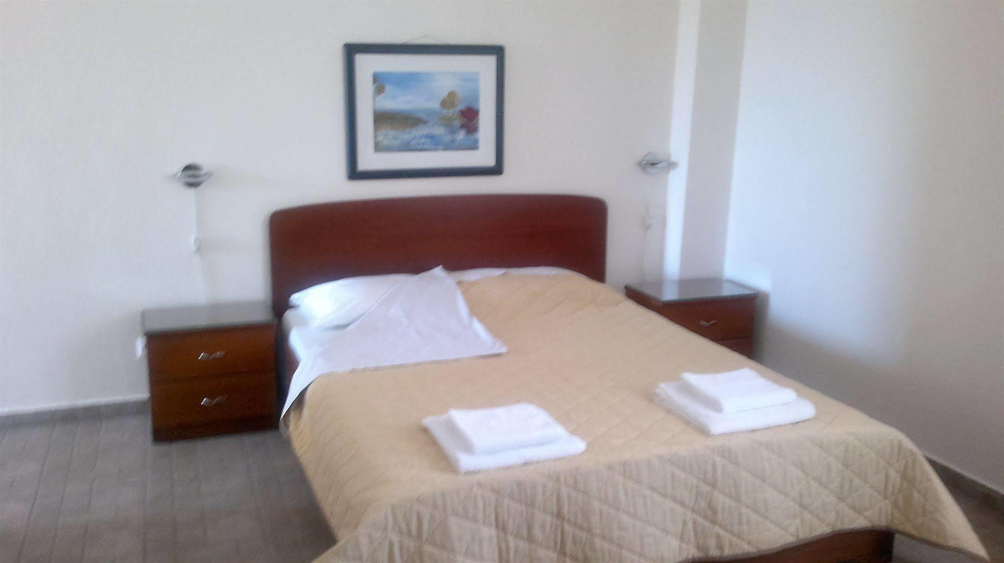 Pfaffenhofen Apartment Врасна Екстериор снимка